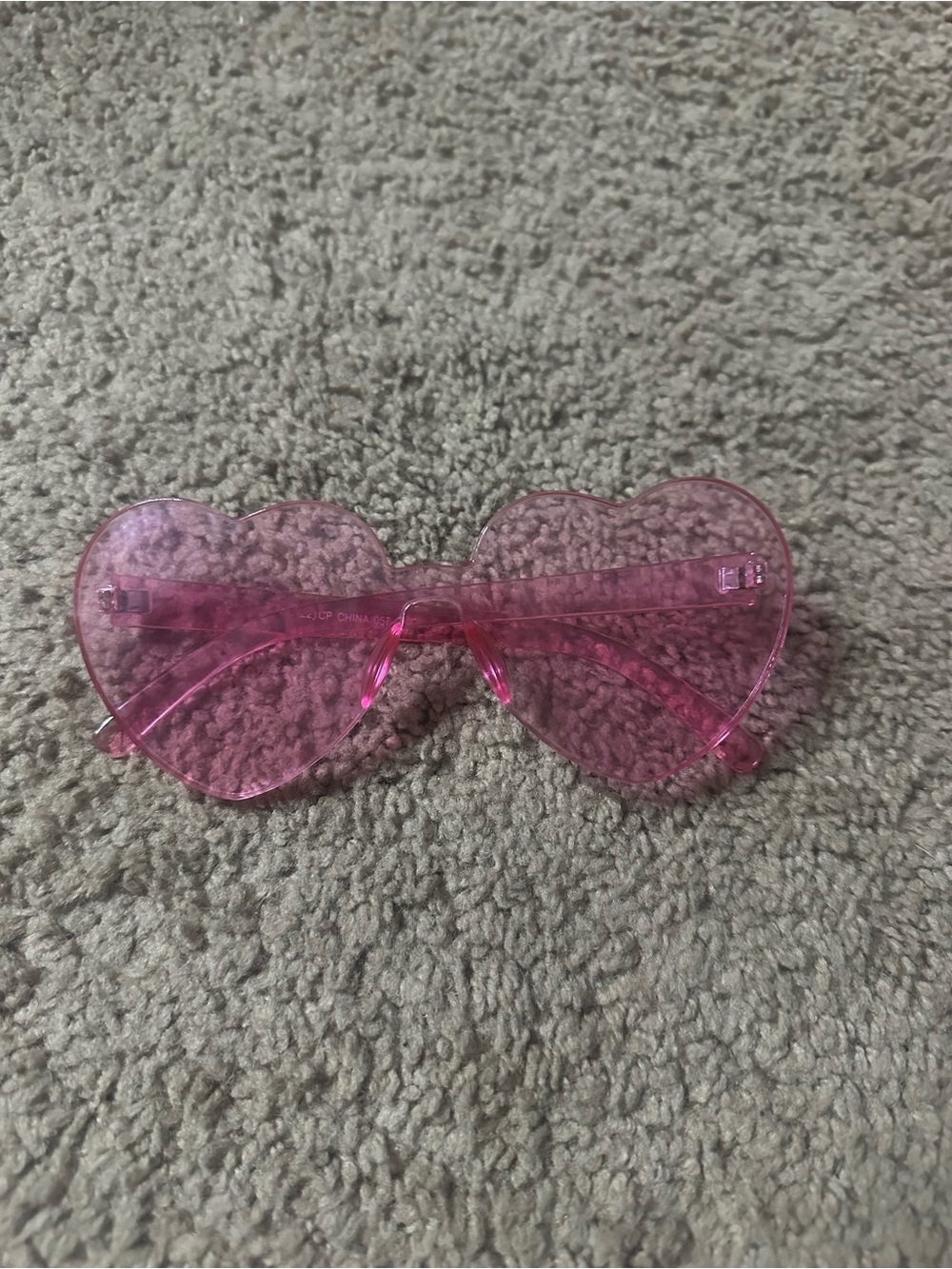 No Boundaries Pink Heart-Shaped Sunglasses
